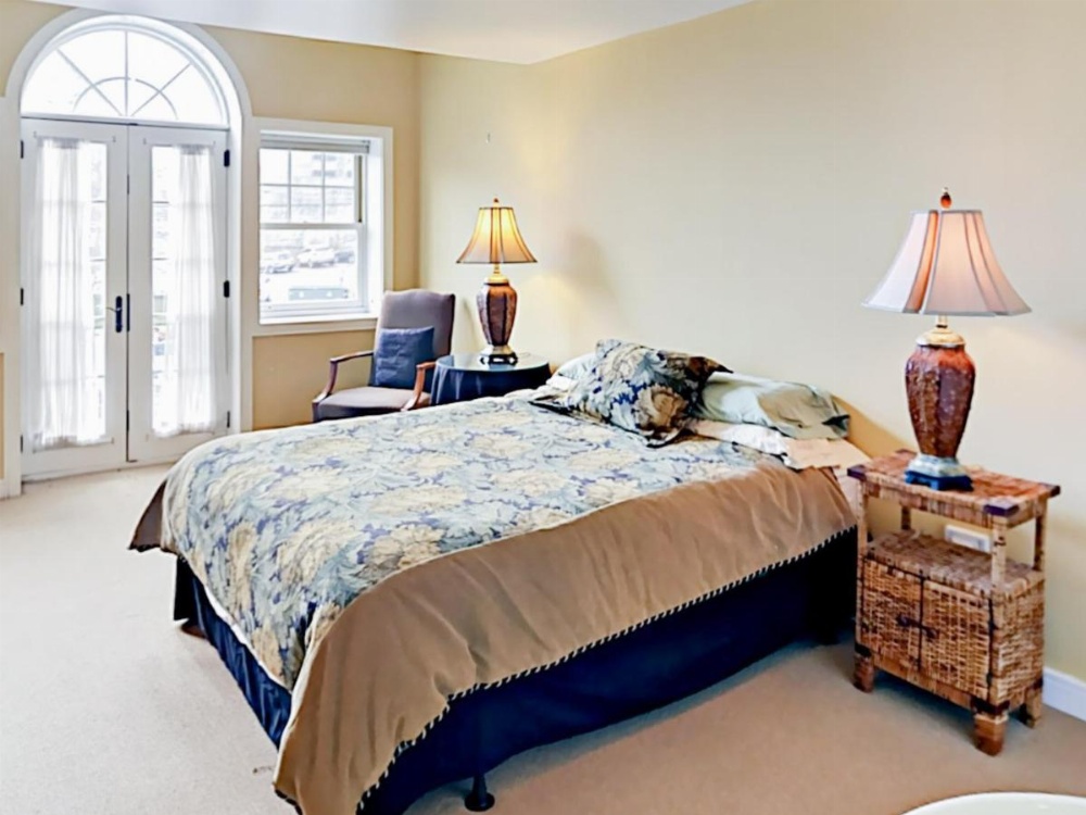 37 Hiawassee Condo Unit E302 Image 11